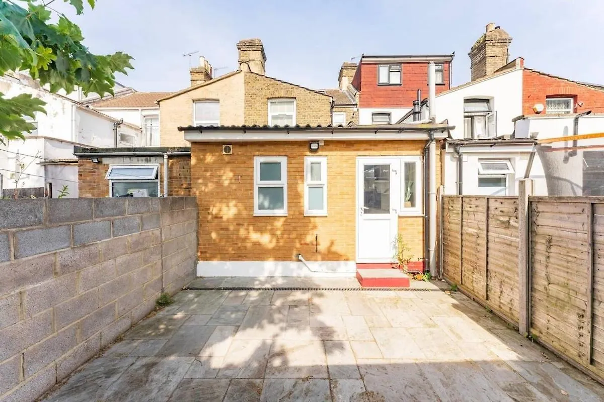 Apartmán The Shamrock Sleek And Chic - Private Garden - Ground Floor - East London - Sleeps 6